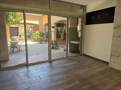 Vente Locaux commerciaux - Boutiques à Saint-Raphaël