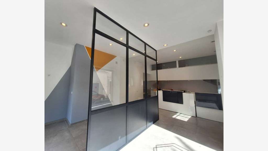 Vente local commercial 107m² à Saint-Raphaël
