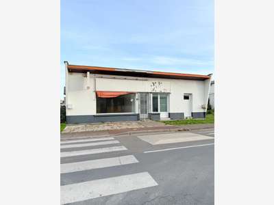 Vente local à fort potentiel 84m² à Sainte-Hélène