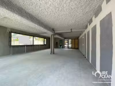 A vendre local commercial 114m² Ste-Luce-sur-Loire