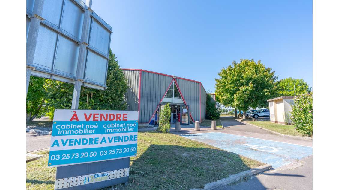 Vente bâtiment commercial 960m² Sainte-Savine