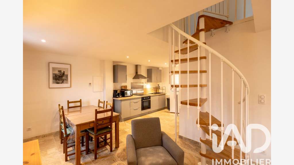 Vente immeuble de 71m² à Saintes-Maries-de-la-Mer