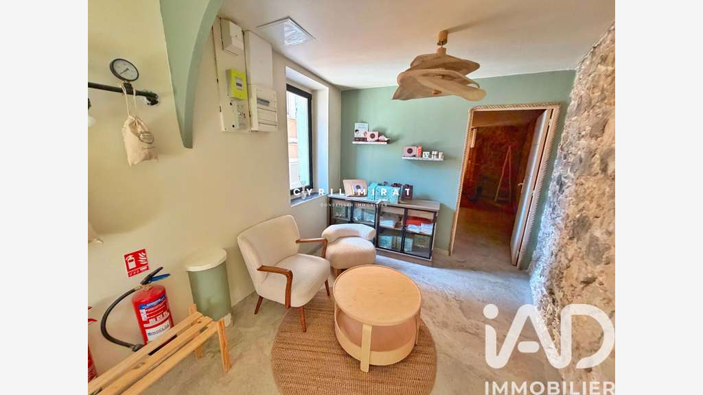 Vente commerce d’exception port de Sanary-sur-Mer