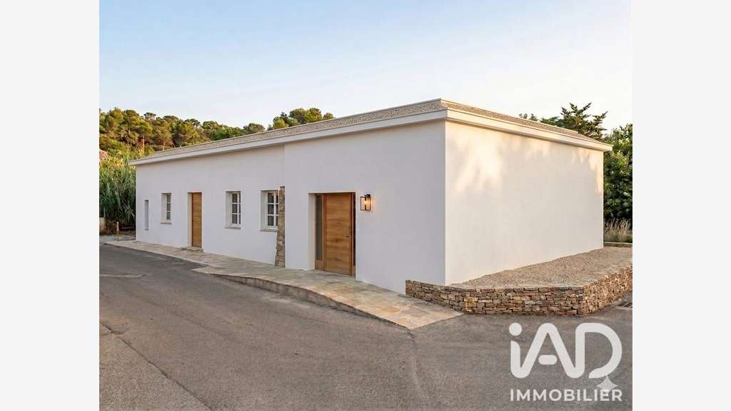 Vente murs emplacement premium sur Sanary-sur-Mer