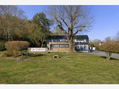 Vente murs commerciaux 270m² à Sandouville