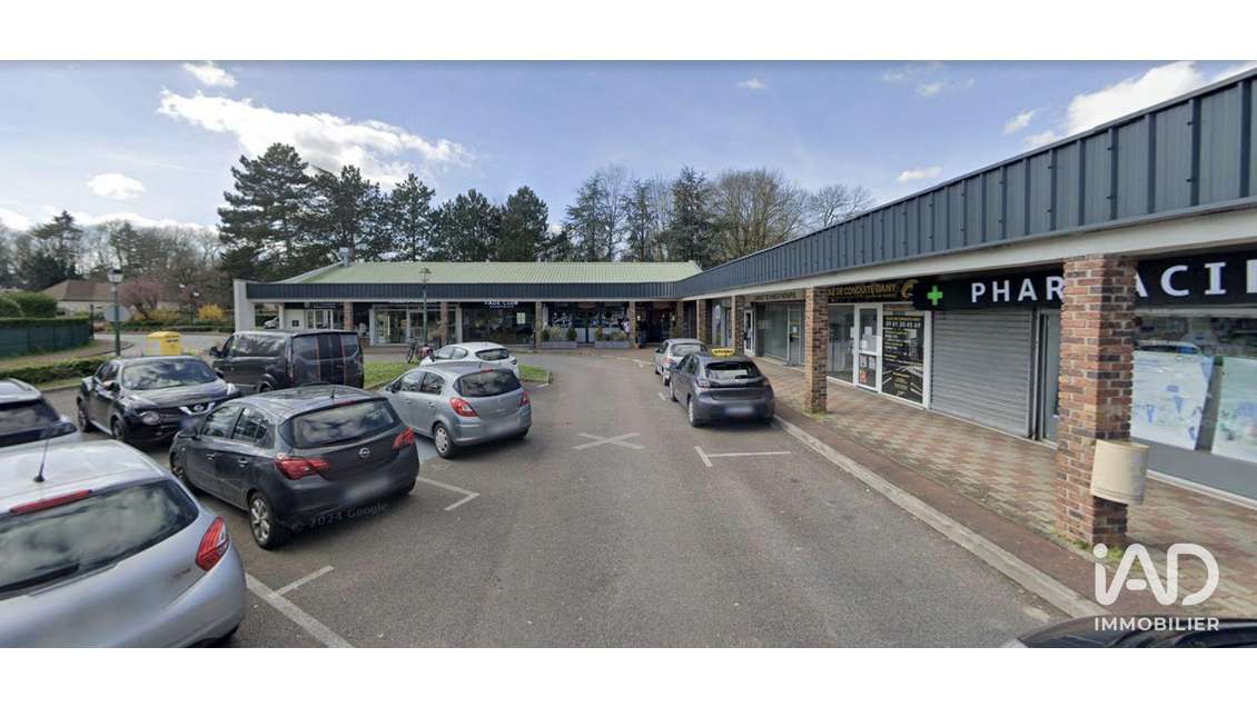 Murs commerciaux à Santeny