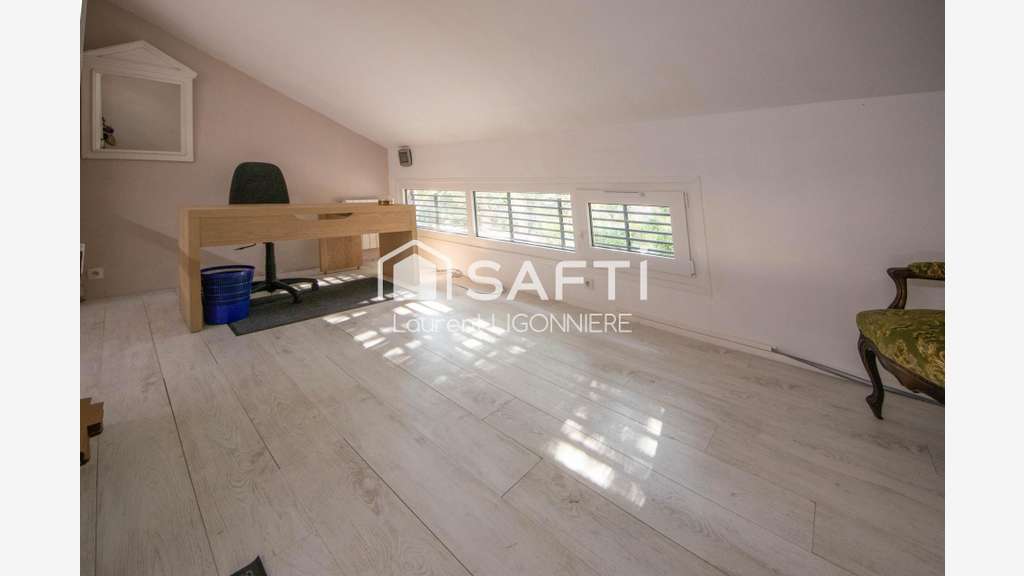Vente boutique 56m² centre commercial Santeny