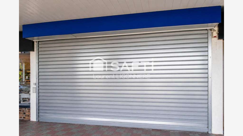 Vente boutique 56m² centre commercial Santeny