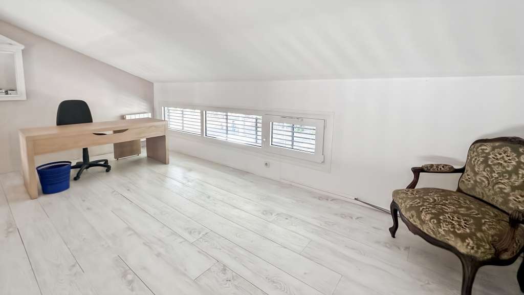 Vente local commercial 57.91m² en ccial Santeny