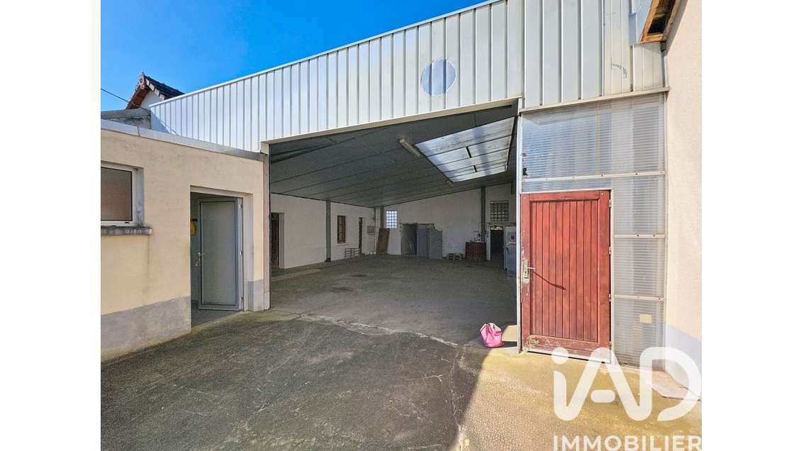 Local commercial à Santranges