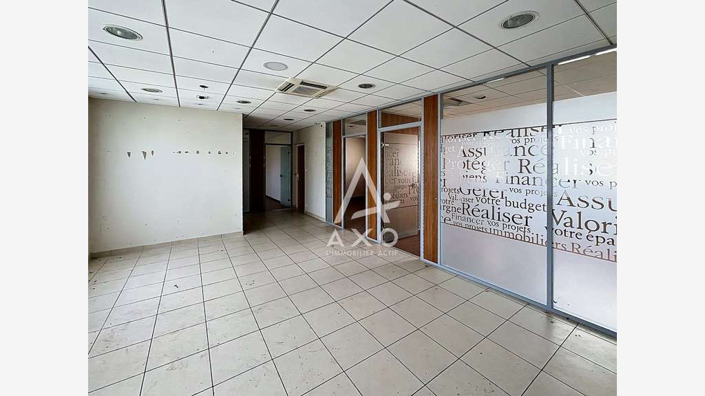 AV local commercial à Sanvignes-les-Mines centre 