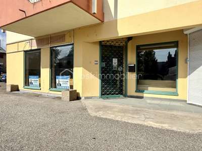LOCAL COMMERCIAL 137 m² DE PLAIN-PIED - 5