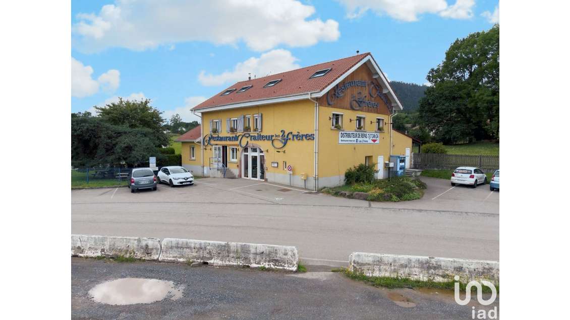 Murs commerciaux à Saulcy-sur-Meurthe