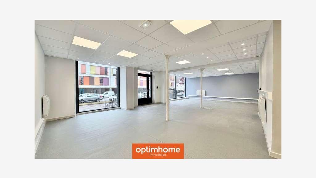 A vendre local commercial rénové 107m² à Saulxures