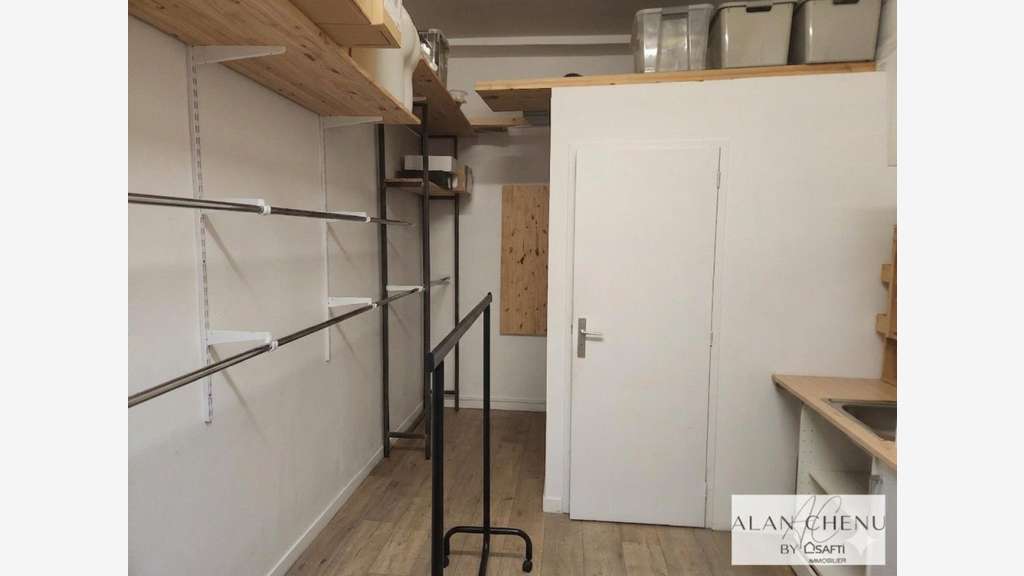 A vendre local commercial 86m² à Saumur 49400