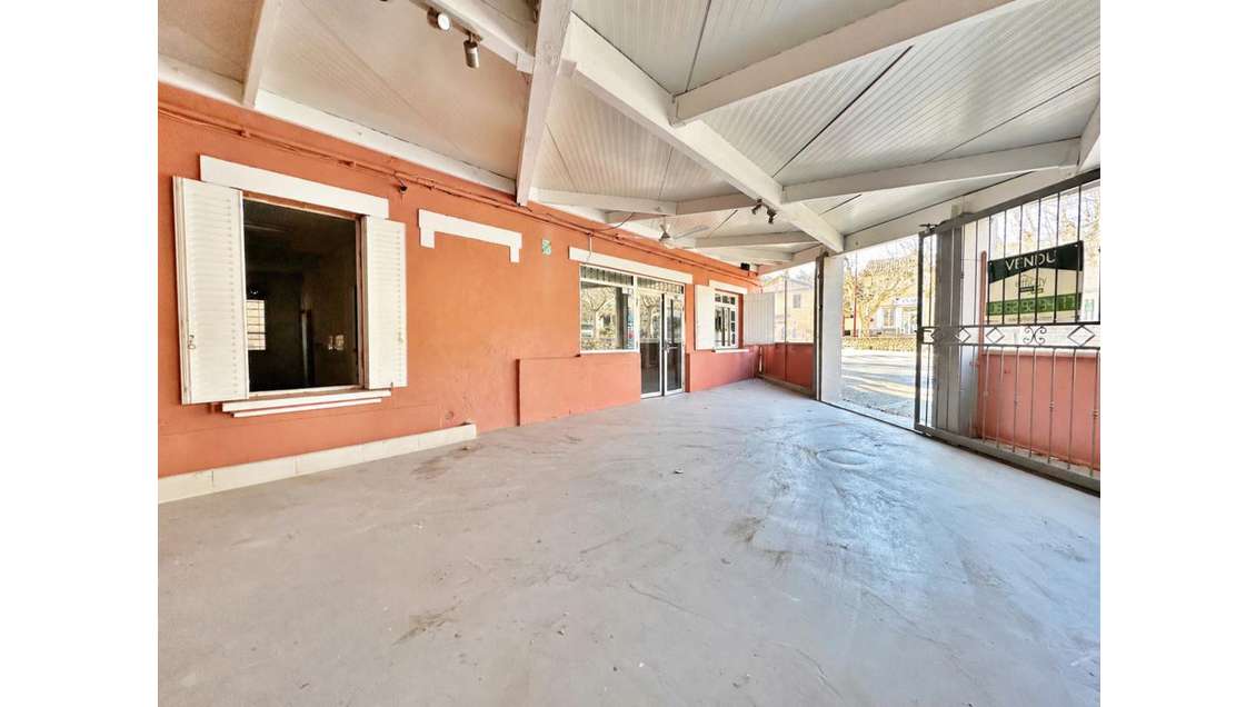Vente bien immobilier de 289m² à Sauveterre