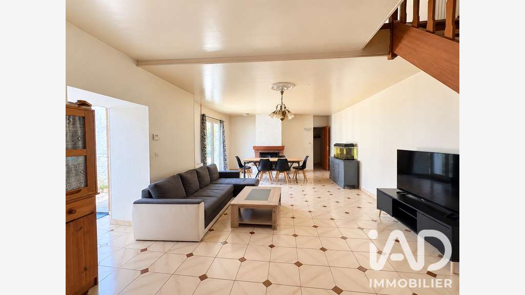 Vente ens commercial 314m² à Sauzé-Entre-Bois
