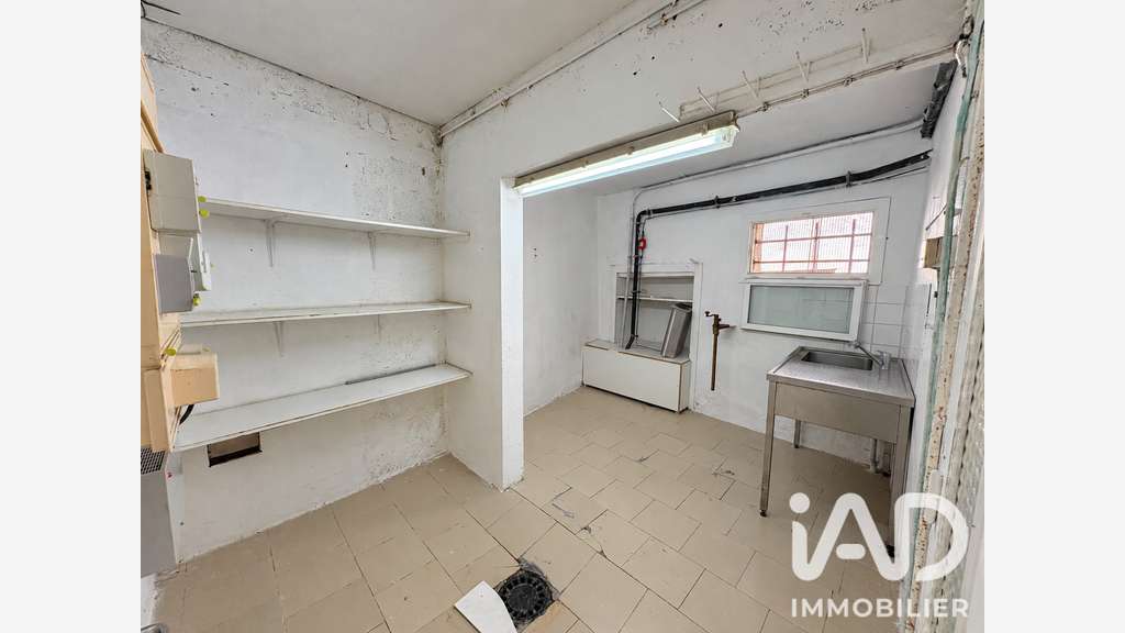 Vente local commercial 188m² à Sauzé-Entre-Bois