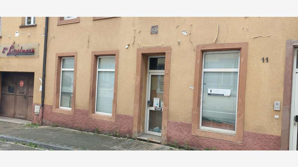 Local commercial 99m² en centre ville de Saverne 