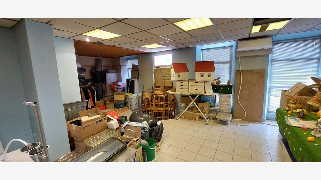 Local commercial 99m² en centre ville de Saverne 