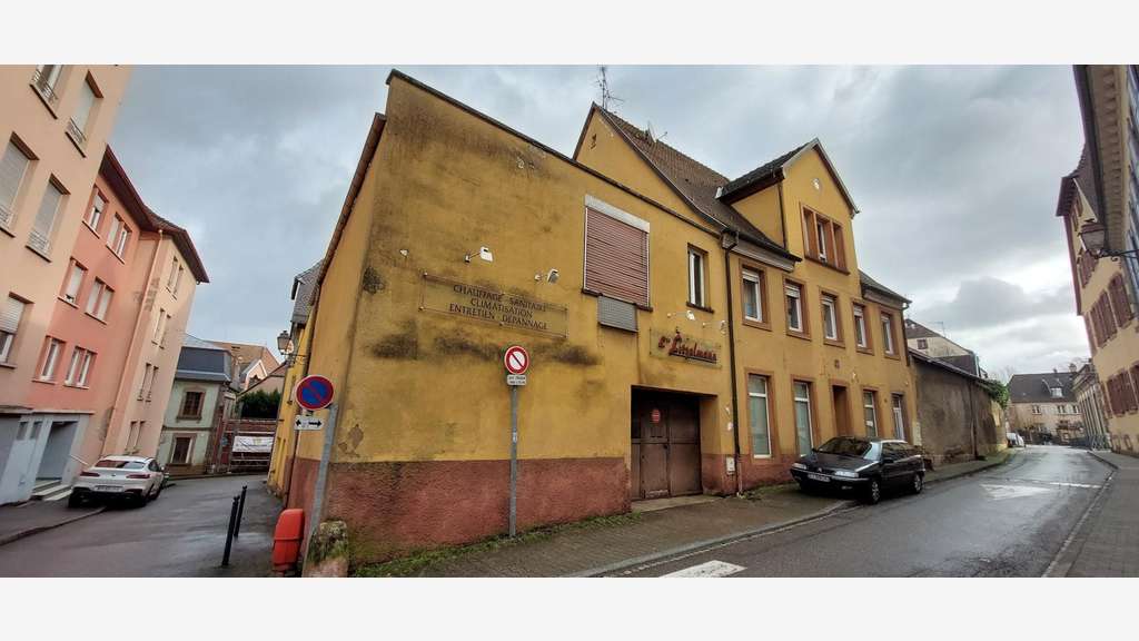 Local commercial 99m² en centre ville de Saverne 