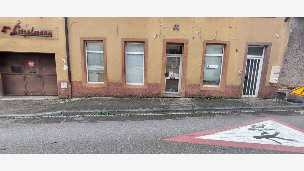 Local commercial 99m² en centre ville de Saverne 
