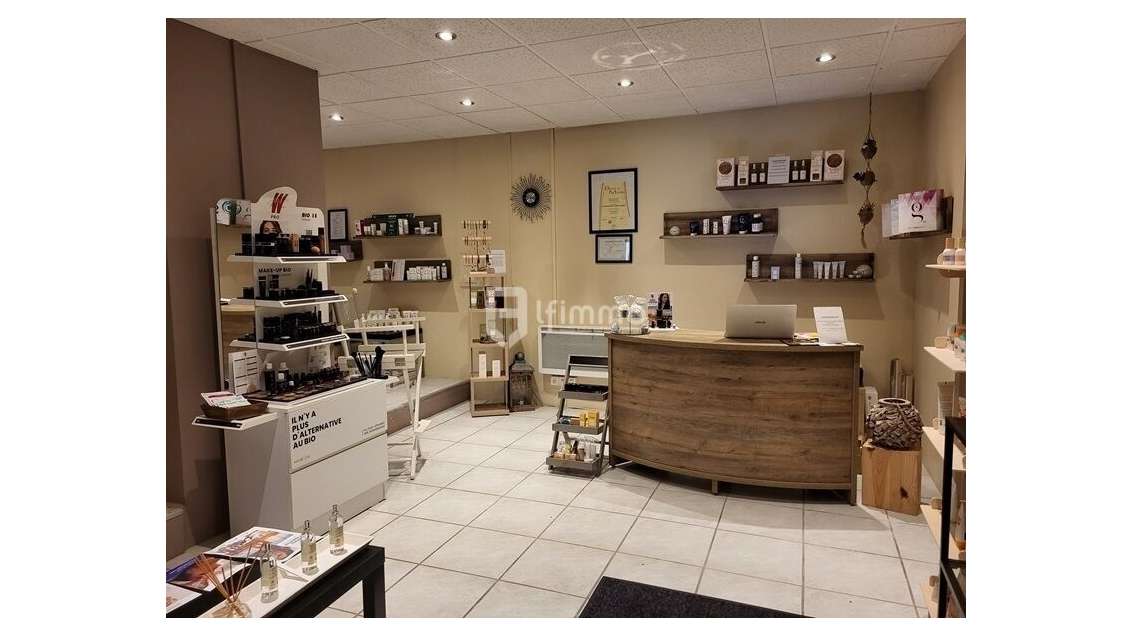 Local commercial 83m² à vendre à Seltz