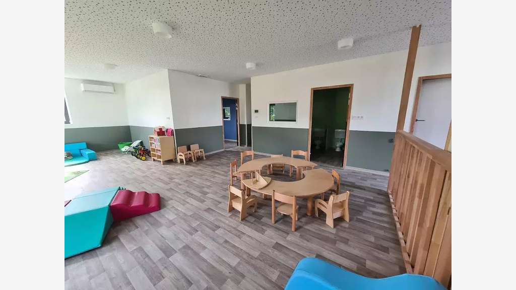 SÉRÉZIN-DU-RHÔNE - LOCAL COMMERCIAL à vendre