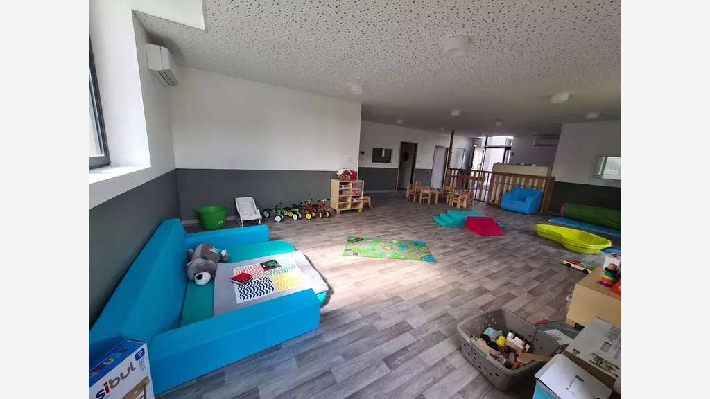 SÉRÉZIN-DU-RHÔNE - LOCAL COMMERCIAL à vendre