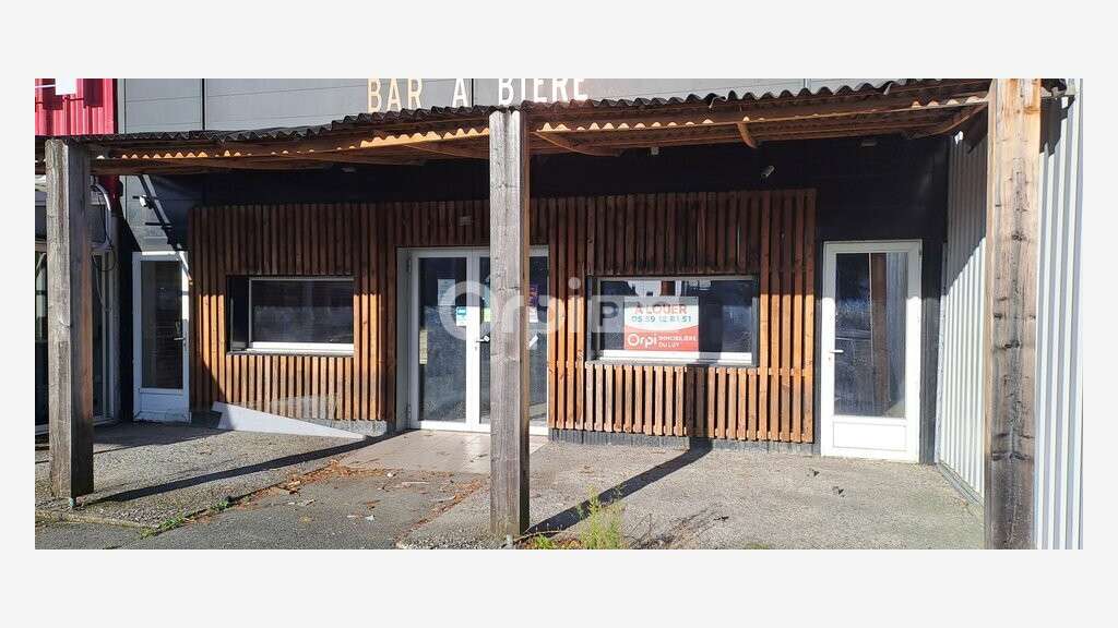 Vente local commercial 300m² à Serres-Castet
