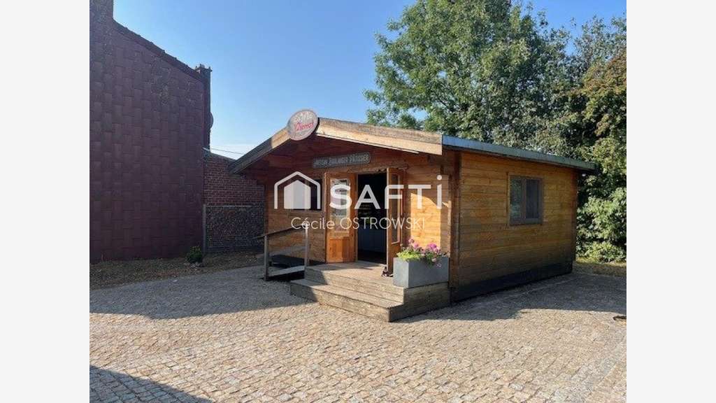 LOCAL COMMERCIAL AVEC BAIL EN COURS – CHALET B