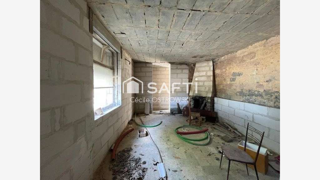 LOCAL COMMERCIAL AVEC BAIL EN COURS – CHALET B