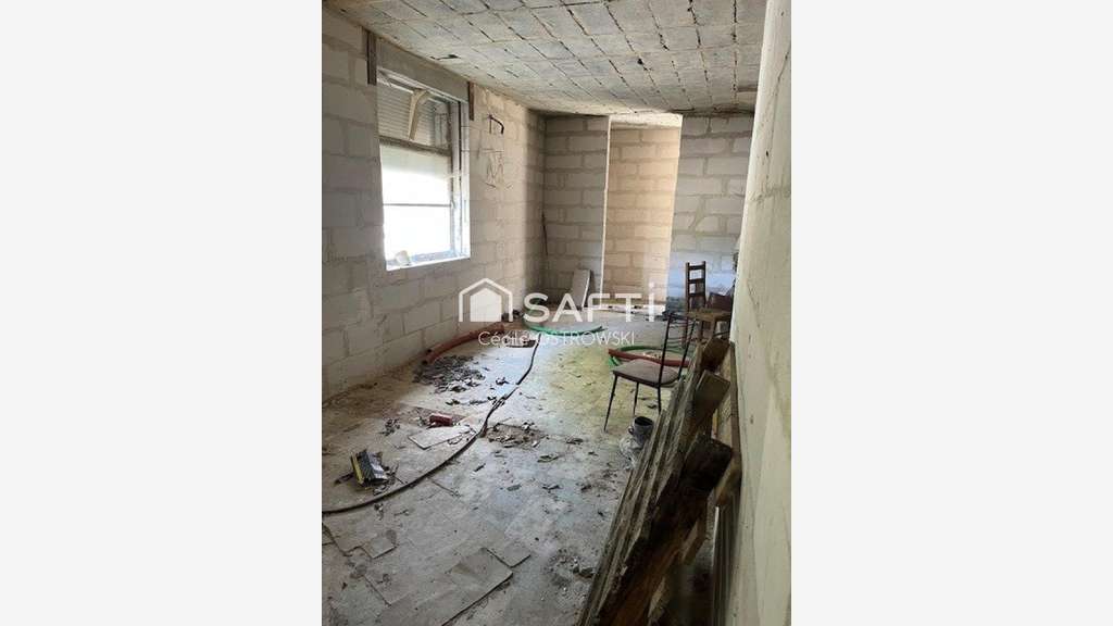 LOCAL COMMERCIAL AVEC BAIL EN COURS – CHALET B