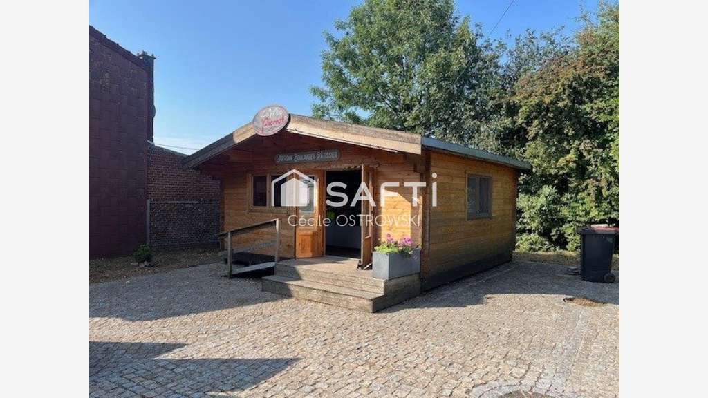 Local Commercial Chalet avec Bail en cours