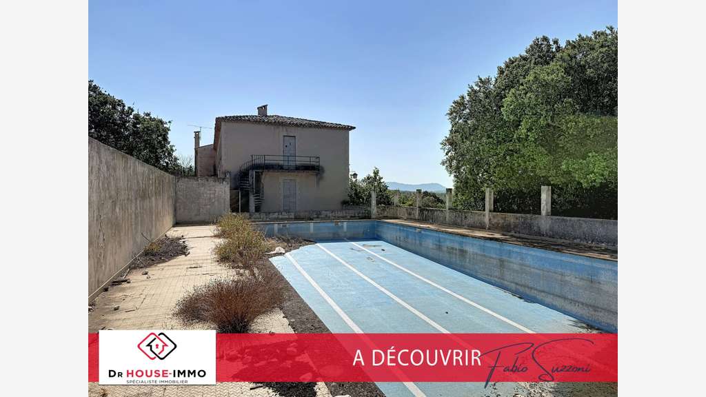 ENSEMBLE IMMOBILIER RARE À FORT POTENTIEL - 1 200