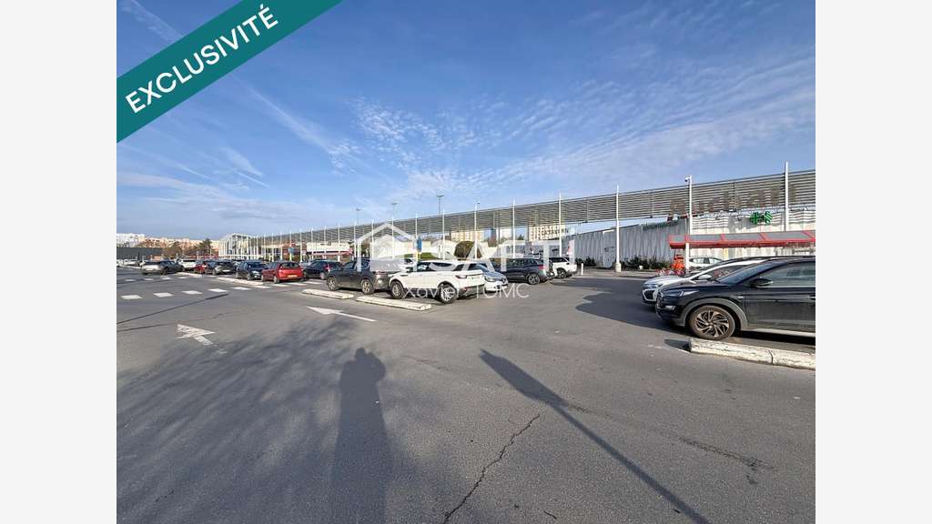 Vente local commercial 52m² à Sin-le-Noble