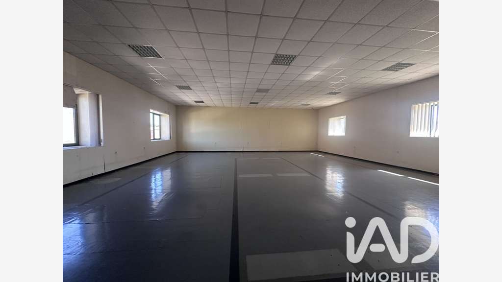 Vente local commercial de 800m² à Sin-le-Noble