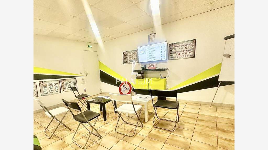 Immobilier Professionnel à vendre Sisteron