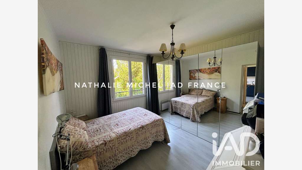Cède local commercial 125m² à Six Fours les Plages