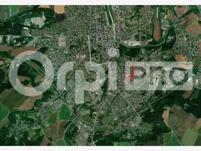 AV local commercial 690m² Soissons 50m de la gare 