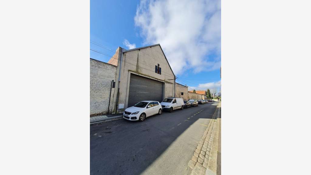 AV local commercial 690m² Soissons 50m de la gare