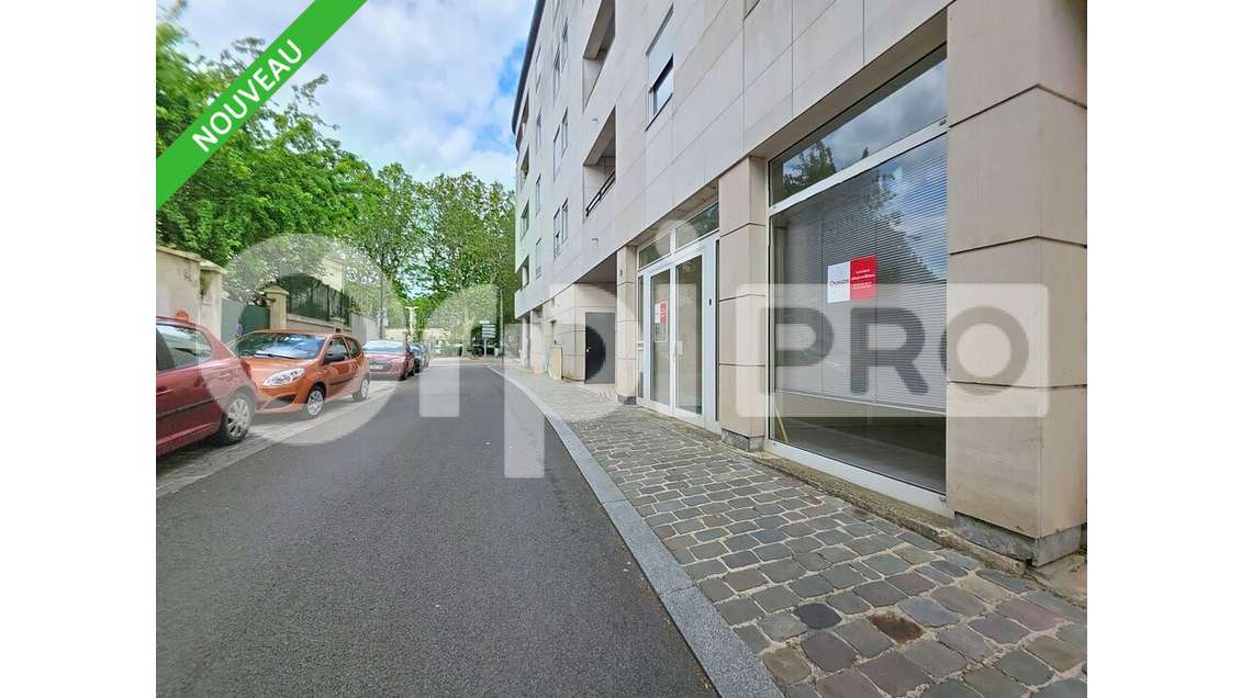 Local commercial de 160m² à vendre à Soissons