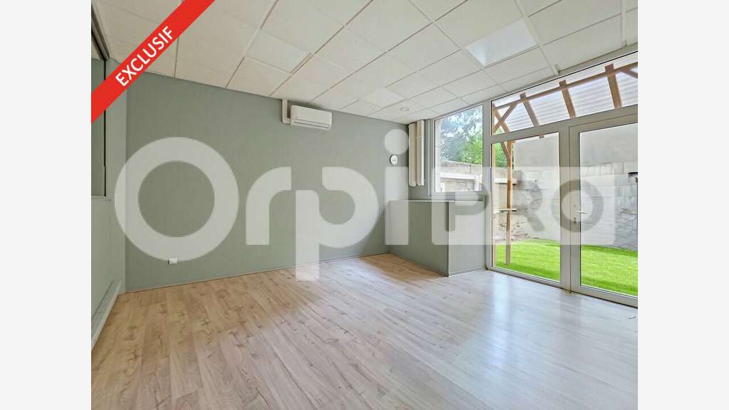Local commercial de 160m² à vendre à Soissons