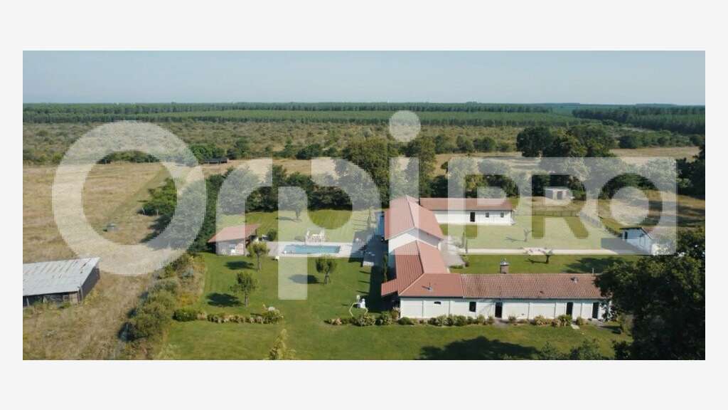 AV demeure napoléonienne murs 220m² FDC Solférino