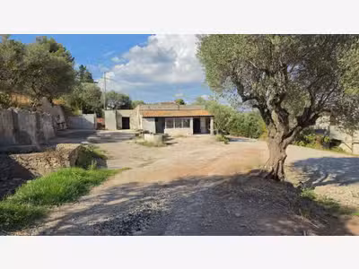 AV terrain 2200m² bâti de 120m² Solliès-Ville