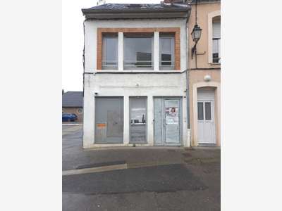 local commercial 85m² à Solre le Château 