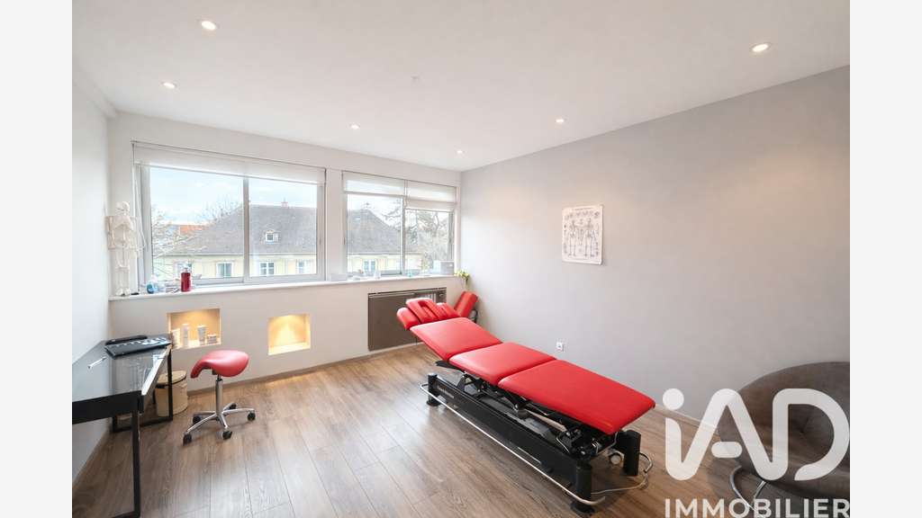 Vente local rénové 265m² à Strasbourg Rue Boecklin