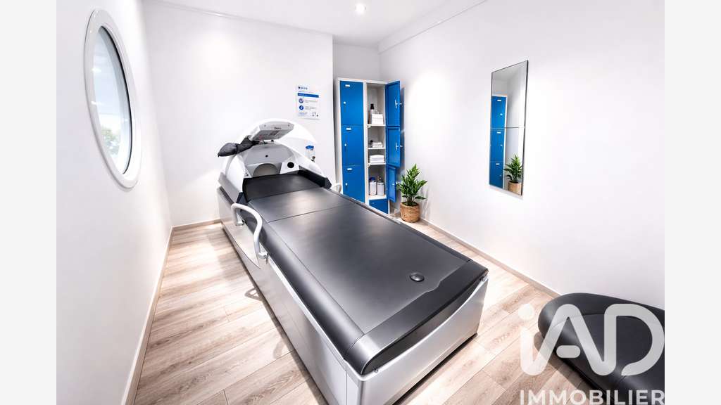 Vente local rénové 265m² à Strasbourg Rue Boecklin