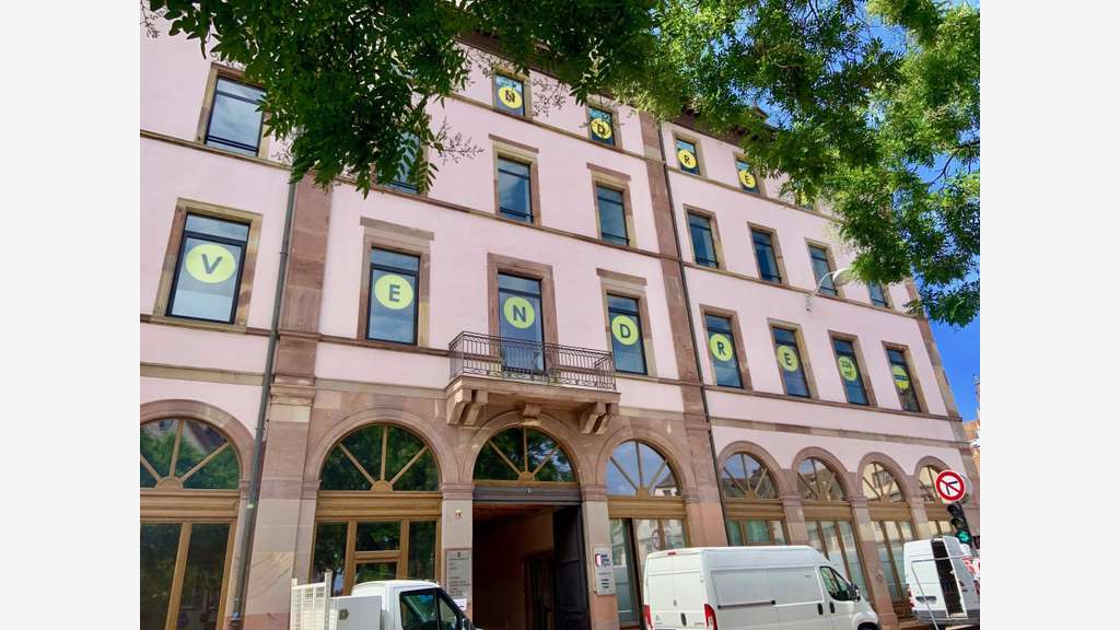 Locaux 133m² R+3 Strasbourg, Place du Corbeau