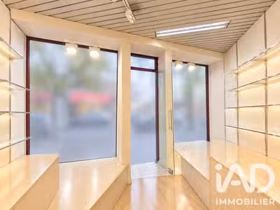 Cède bail local commercial 50m² à Suresnes centre